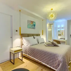 Irini Luxury Alojamento de Acomodação e Pequeno-almoço Split